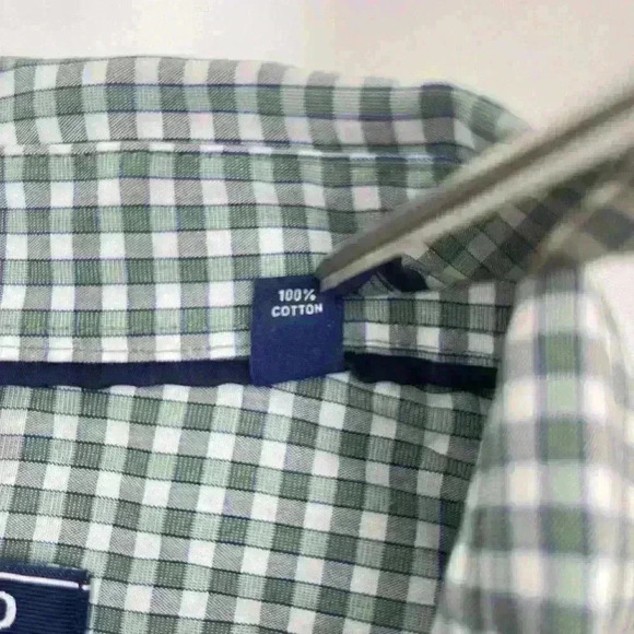 Izod Men’s Soft Wash Essentials Button Up Shirt Large 16/16.5 34/35 Green Plaid - Picture 5 of 11